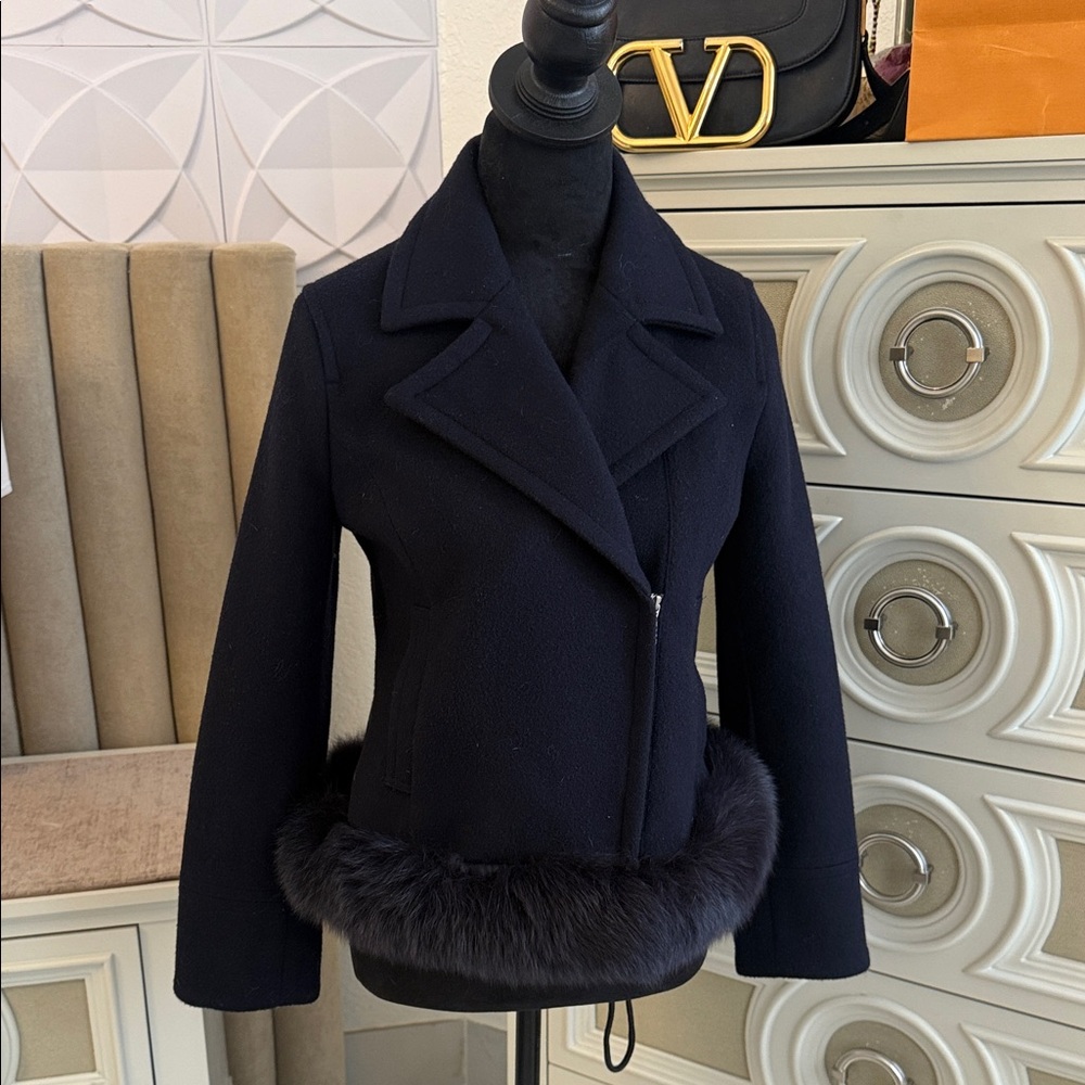 Wool coat with real xox fur